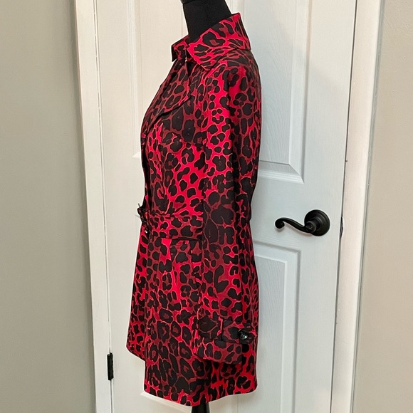 Cache Rain Coat ❤️🖤 - Picture 4 of 8